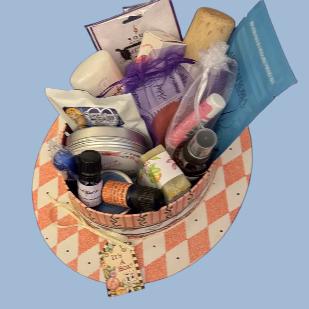 Her Sunday Bonnet Aromatherapy Gift Box